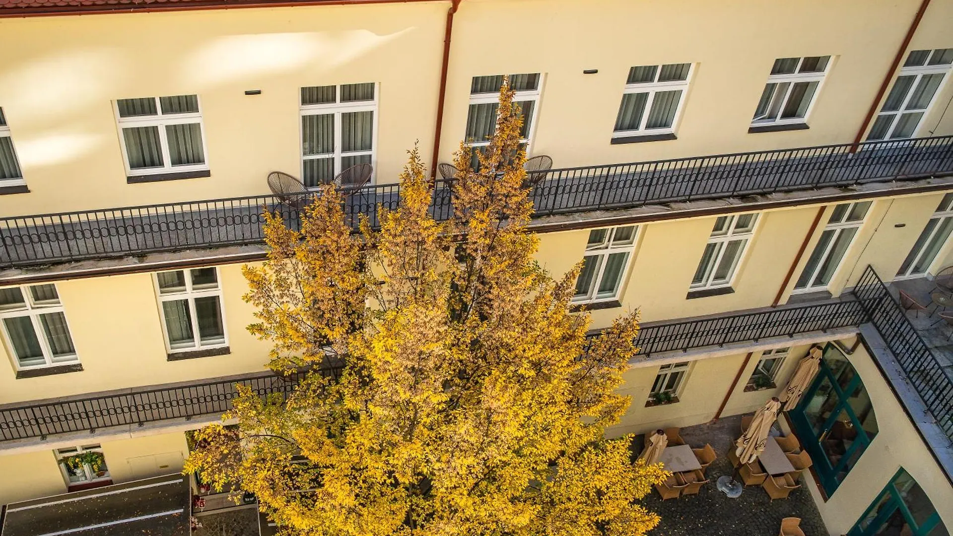 Aparthotel Vn48 Suites By Adrez Praag