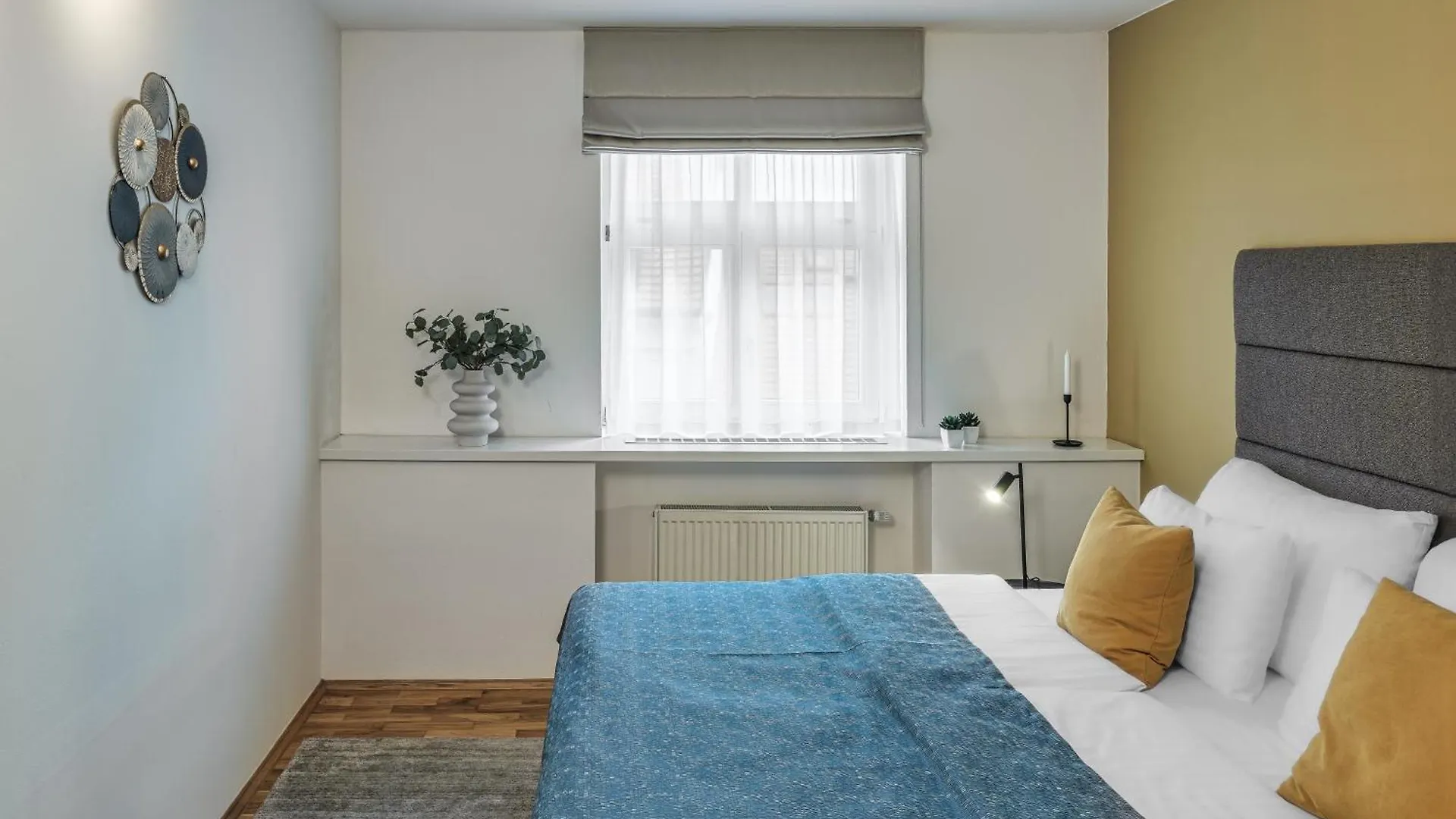 Vn48 Suites By Adrez Praag Aparthotel