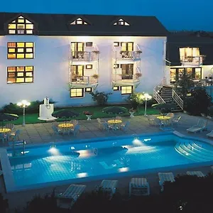Hotel Monica, Prague