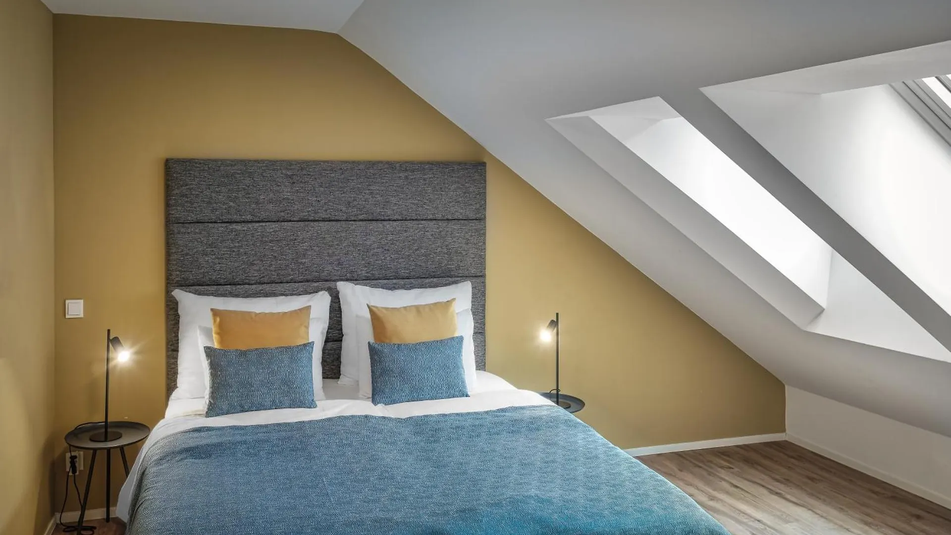 Vn48 Suites By Adrez Prague