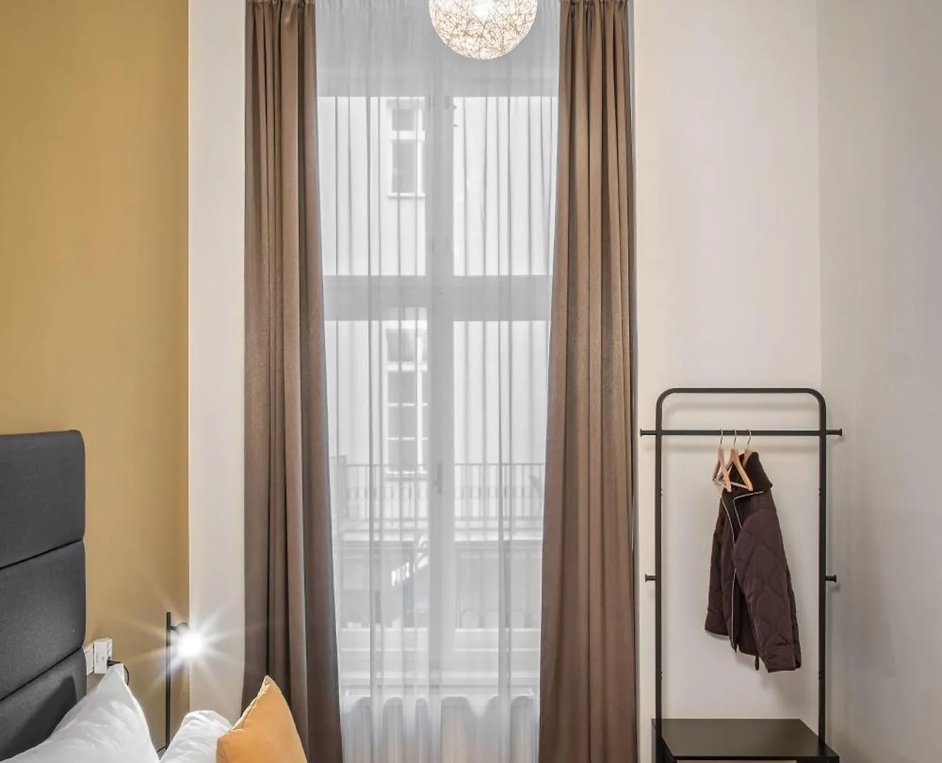 Vn48 Suites By Adrez Prag 4*,