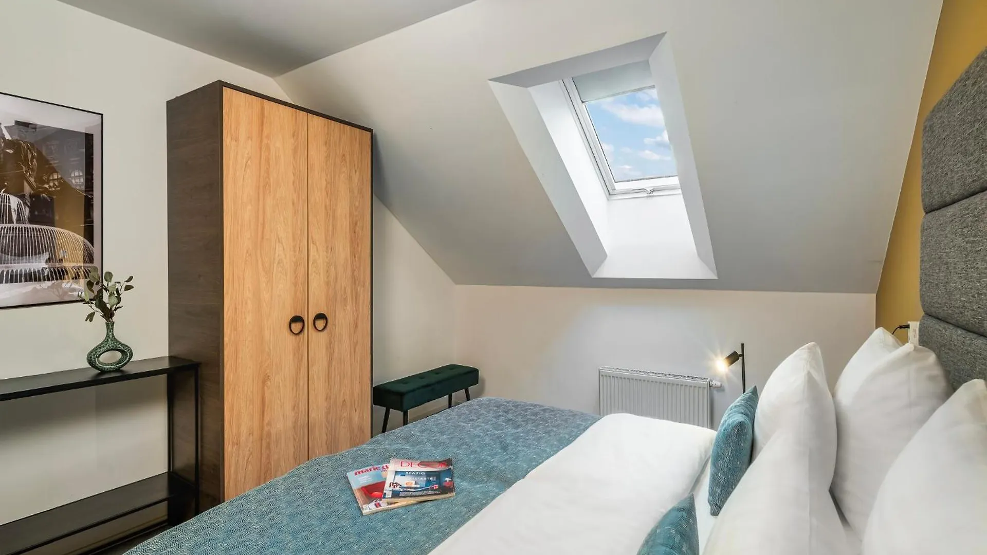 Vn48 Suites By Adrez Prag 4*,