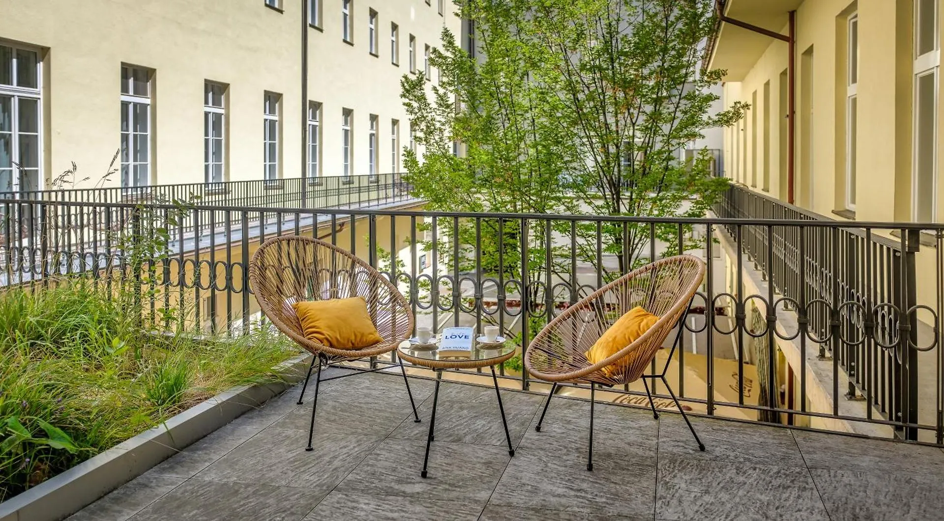 Vn48 Suites By Adrez Prague